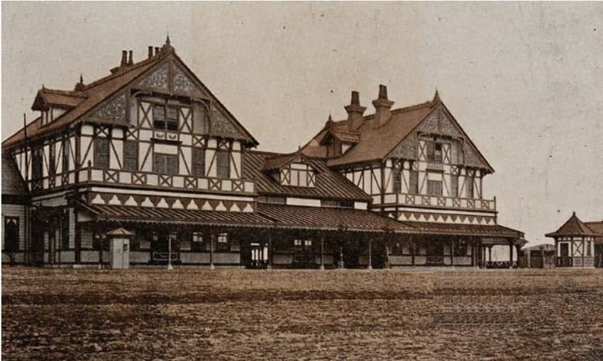 일제강점기-건축물들의-철거-후-현재-모습-16-이미지