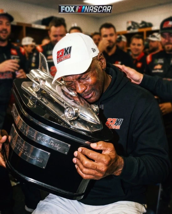 나스카-데이토나-500-우승하고-좋아하는-마이클-조던-3-이미지