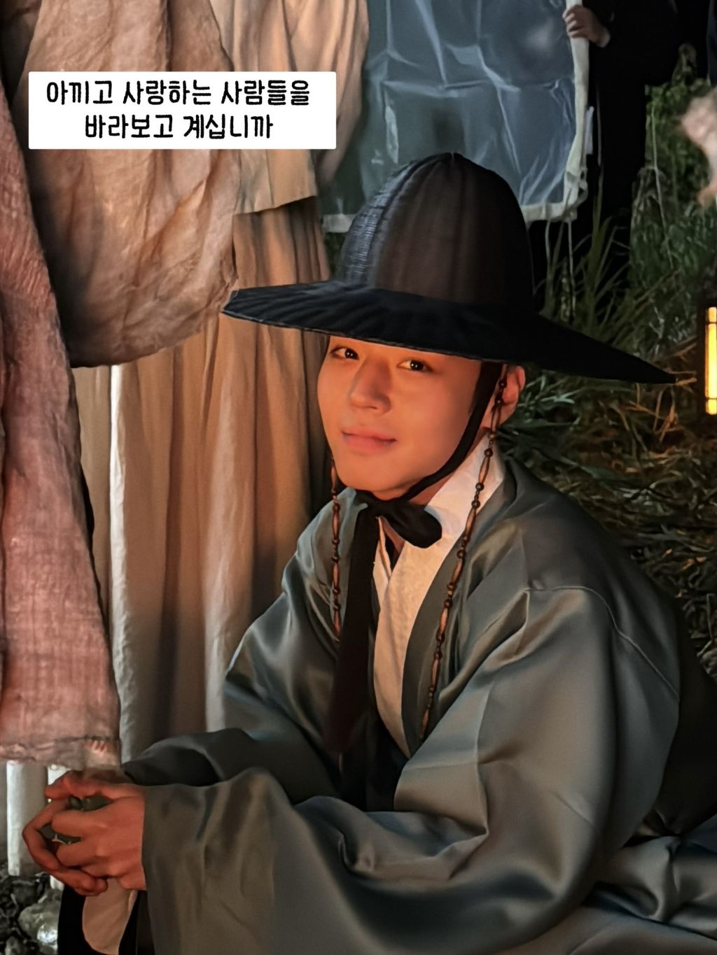 박지훈-소속사에서-올린-왕사남-촬영-비하인드-컷-1-이미지