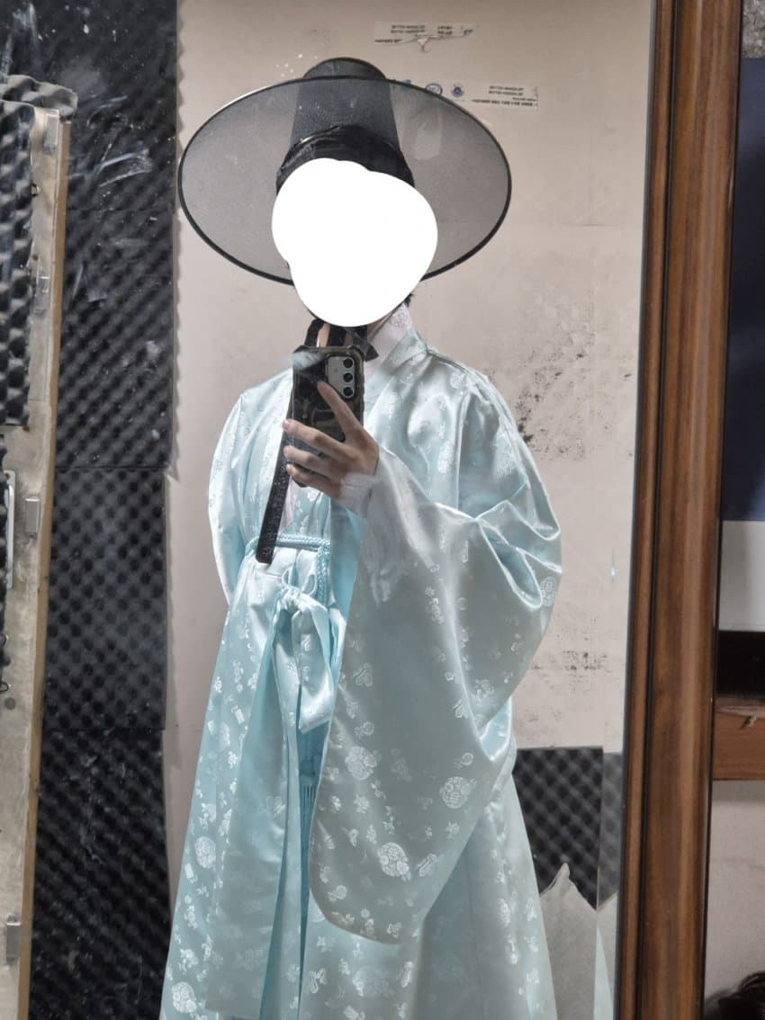 한복입고-터미널왔는데-기자님이-사진찍어줌-8-이미지