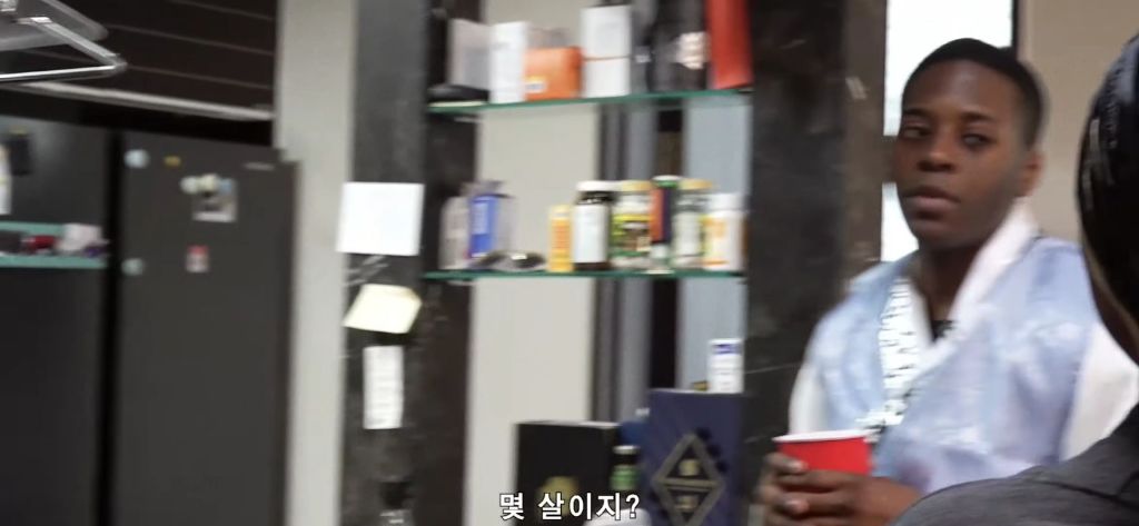 파트리샤랑-흑인-동생-사이-은근-견제하는-조나단-16-이미지