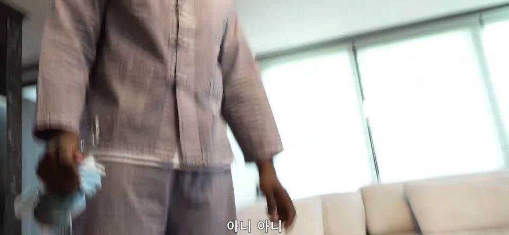 파트리샤랑-흑인-동생-사이-은근-견제하는-조나단-25-이미지