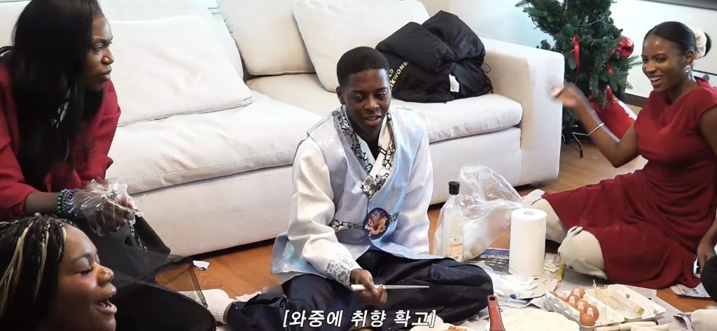 파트리샤랑-흑인-동생-사이-은근-견제하는-조나단-69-이미지