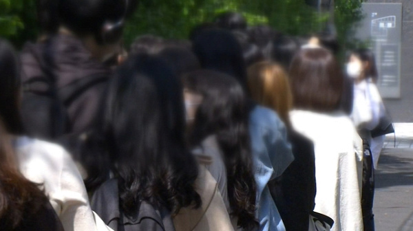 서비스직-해본-사람만-아는-‘애한테-계산-맡기기’의-분노-0-이미지