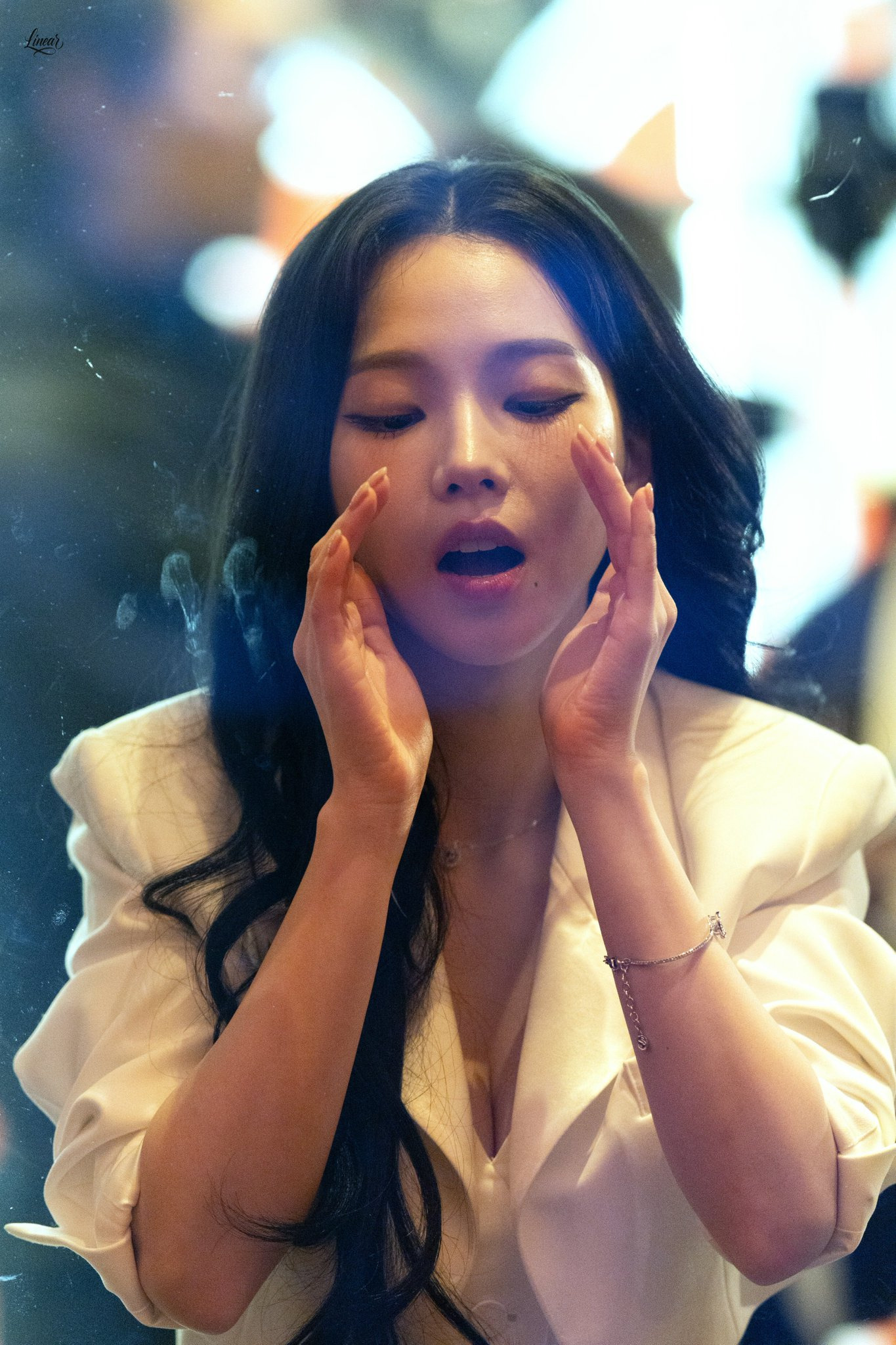 오늘자-성수-미쟝센-행사-과감한-카리나.jpg-7-이미지