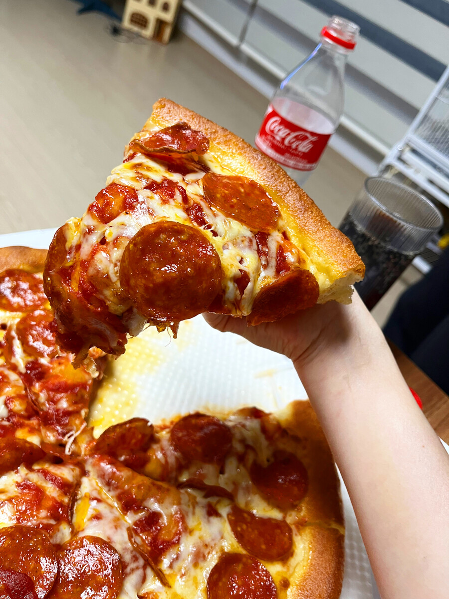 요즘-피잘알들-사이에서-맛있다고-소문만-피자.jpg-1-이미지