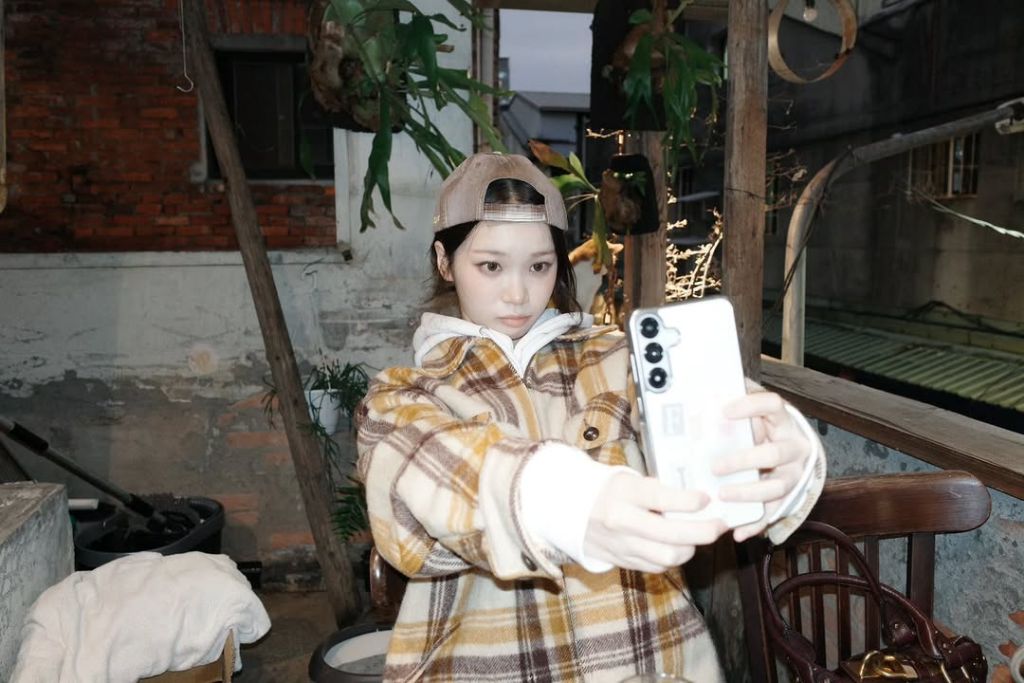 주관)-현-여돌-중-매력-1황인-르세라핌-김채원-2-이미지