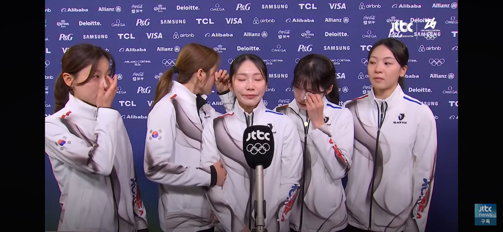 아쉽게-4강-진출-실패-후-펑펑-울면서-인터뷰하는-컬링-팀-5G-ㅠㅠ-1-이미지