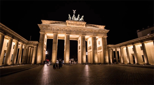 타임랩스로-본-유럽의-랜드마크-야경.gif-1-이미지