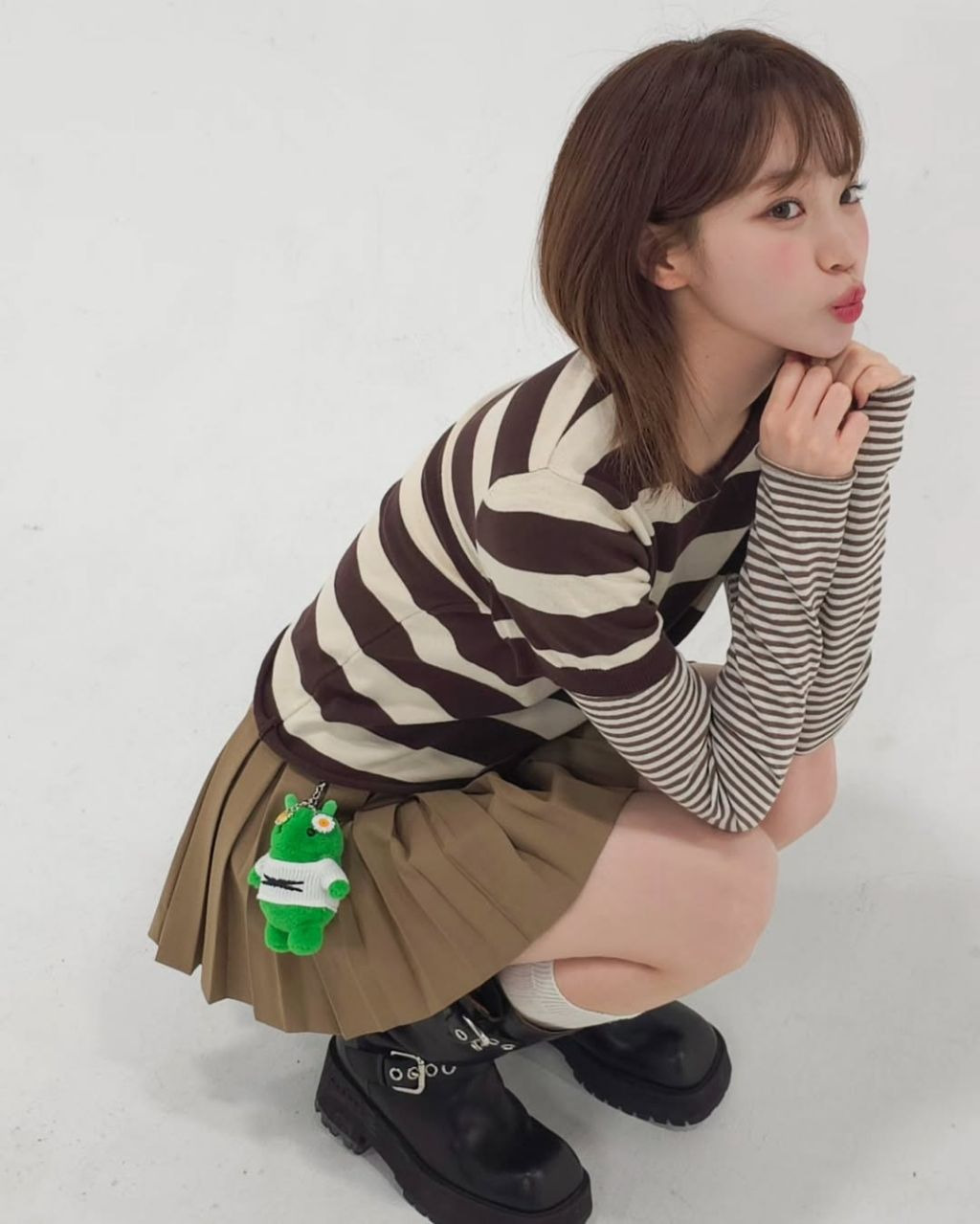 주관)-현-여돌-중-매력-1황인-르세라핌-김채원-53-이미지