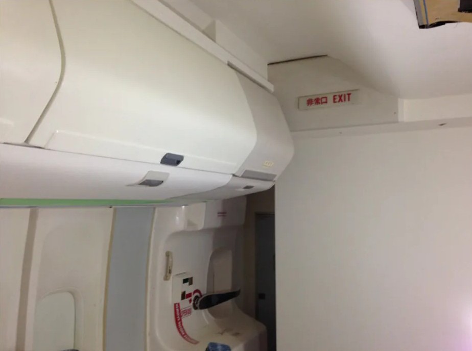 일본,-비행기가-좋아서-집에-실내를-재현해놓은-오타쿠-5-이미지