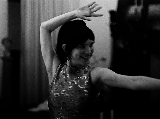 남친-지인-집에-놀러갔는데-지인이-날-강간하려-하길래-죽여버렸는데-남친-반응이...gif-31-이미지