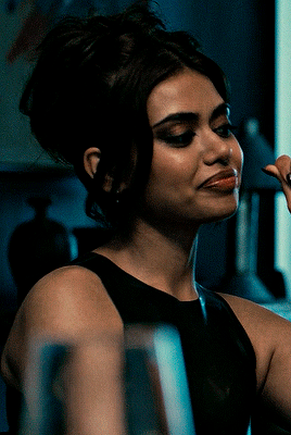 남친-지인-집에-놀러갔는데-지인이-날-강간하려-하길래-죽여버렸는데-남친-반응이...gif-16-이미지