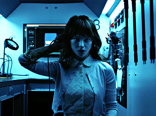 남친-지인-집에-놀러갔는데-지인이-날-강간하려-하길래-죽여버렸는데-남친-반응이...gif-36-이미지