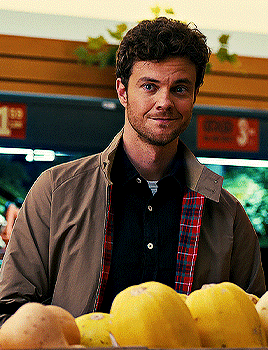 남친-지인-집에-놀러갔는데-지인이-날-강간하려-하길래-죽여버렸는데-남친-반응이...gif-1-이미지