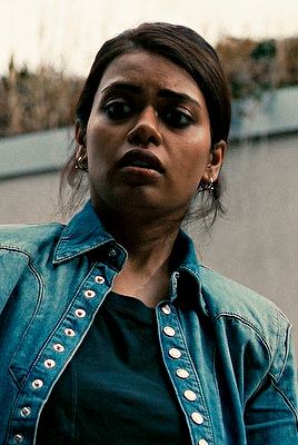 남친-지인-집에-놀러갔는데-지인이-날-강간하려-하길래-죽여버렸는데-남친-반응이...gif-15-이미지