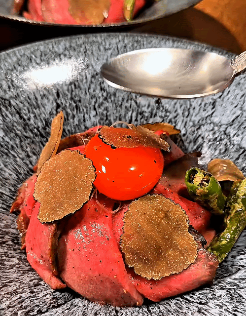 음식-리뷰-영상인데-채도가-너무-높아서-난리난-영상-2-이미지