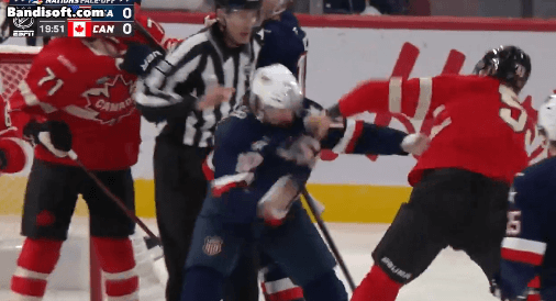 싸우면-퇴장인-올림픽룰-없을때-캐나다-미국-아이스하키-친선경기-풍경.gif-2-이미지