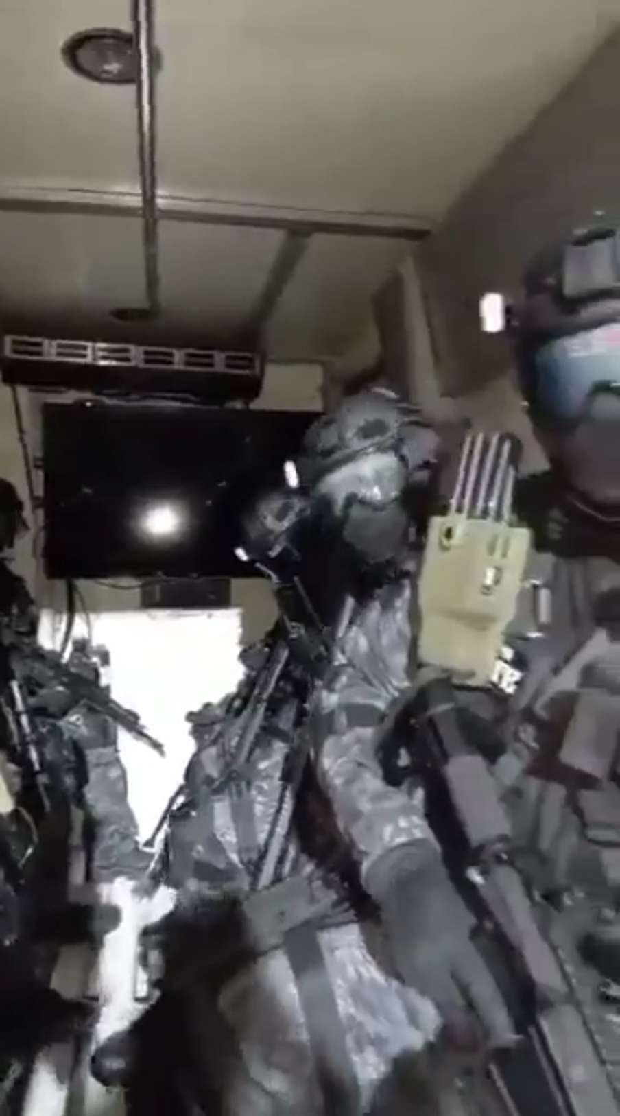 무장한-멕시코-카르텔-조직원들-1-이미지