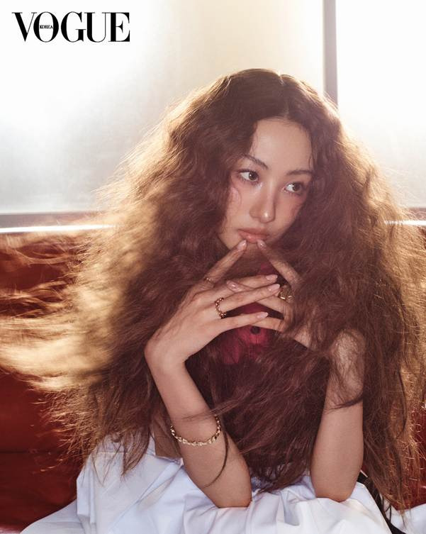 미야오-가원-보그-화보.jpg-0-이미지