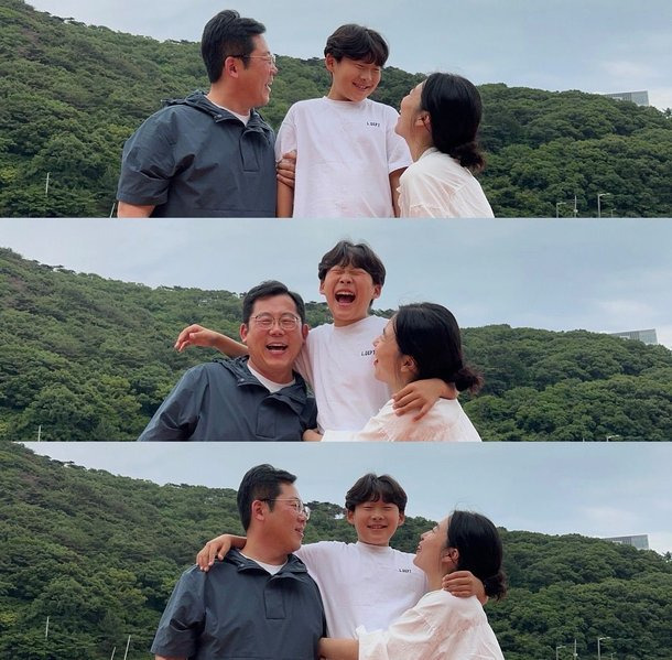 버스에-밟힌-채-숨졌다…어린이보호구역서-13세-비극,-무슨-일-1-이미지