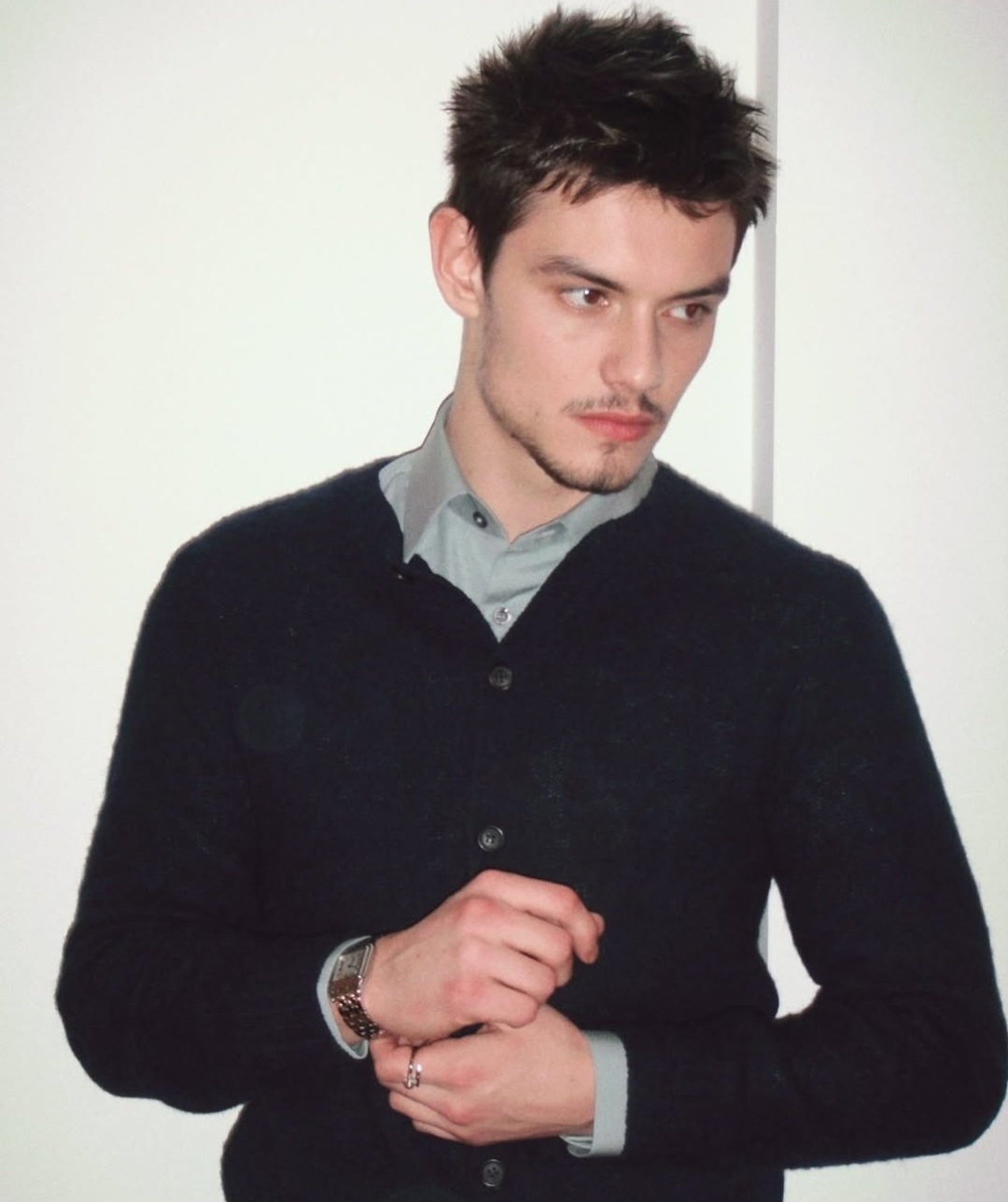 에놀라-홈즈-남주-최근-근황-0-이미지