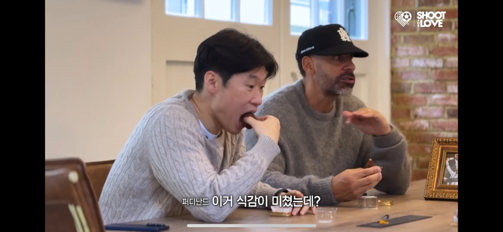 영국에-사는-두바이-주민에게-두쫀쿠-전파하는-해버지-박지성-6-이미지