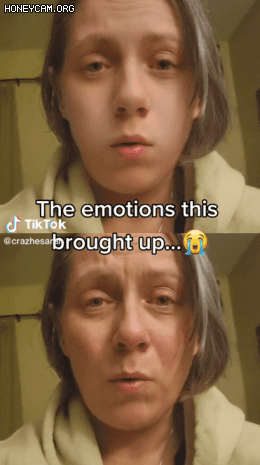 10대때-외모로-바꿔주는-틱톡-필터-사용해보는-해외-중년들.gif-1-이미지