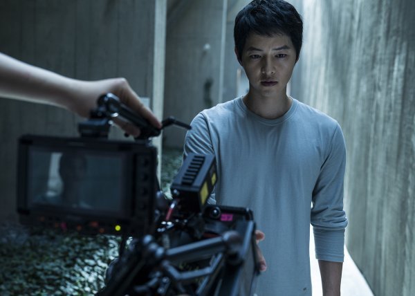 집중하고-몰입할-수-있다는게-신기한-영화-/-드라마-촬영현장.jpg-18-이미지