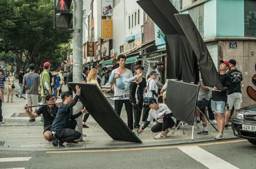 집중하고-몰입할-수-있다는게-신기한-영화-/-드라마-촬영현장.jpg-12-이미지