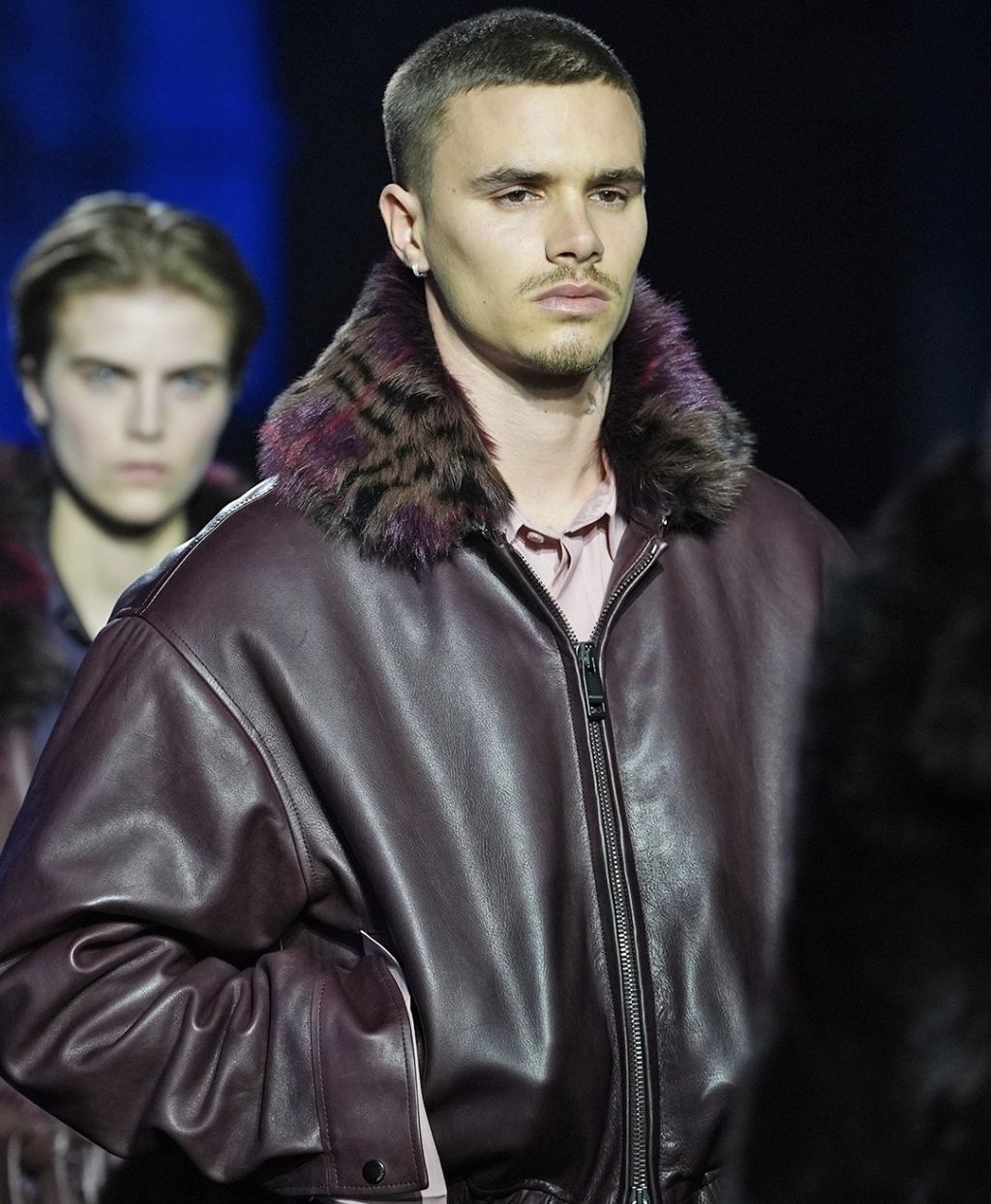 버버리쇼에서-모델로-나선-베컴-둘째-아들-3-이미지