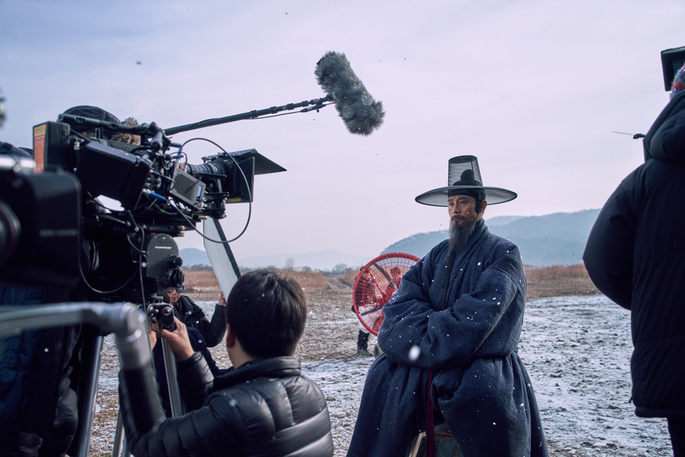 집중하고-몰입할-수-있다는게-신기한-영화-/-드라마-촬영현장.jpg-9-이미지