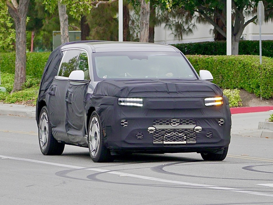 열심히-테스트-중인-GV90-3-이미지