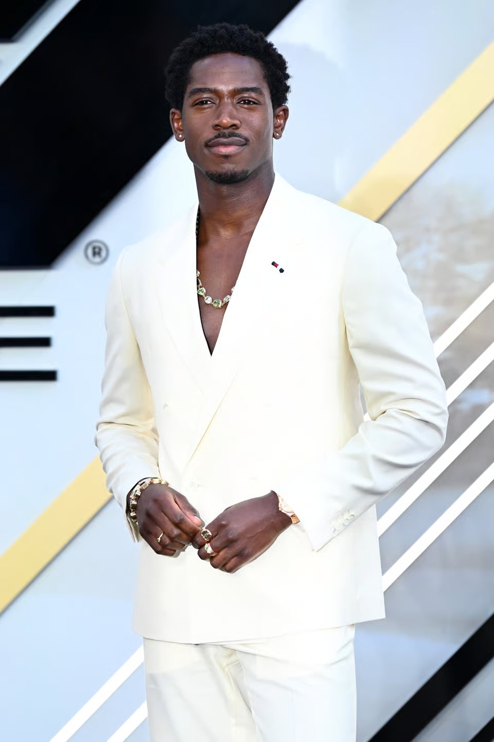 현재-제일-핫한-흑인-남자-배우-4명...jpg-12-이미지