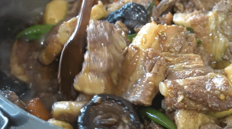 80만-한식유튜버의-요리짤.gif-20-이미지