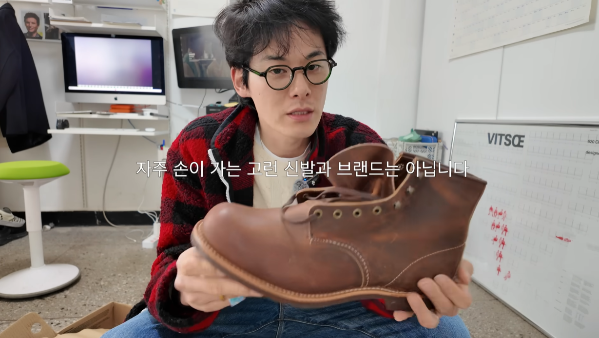 본인-기준,-나이가-들고-타협하게-된-패션-관련-아이템이나-스타일이-있다면?.jpg-4-이미지