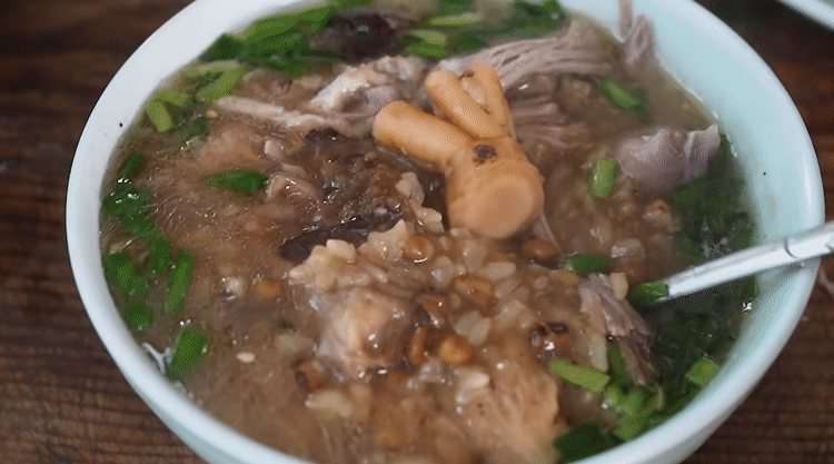 80만-한식유튜버의-요리짤.gif-2-이미지