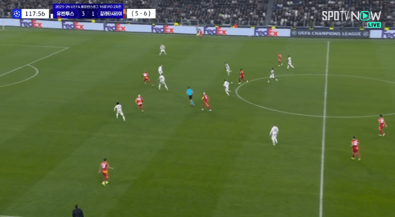 [유벤투스-vs-갈라타사라이]-바리스-알퍼-이을마즈-추격골이자-쐐기골-(Agg-5:7)-ㄷㄷㄷㄷㄷㄷㄷㄷㄷ.gif-0-이미지