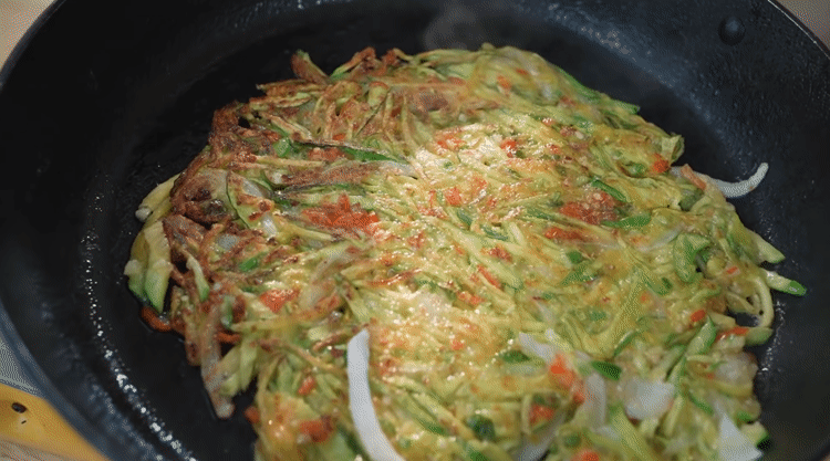 80만-한식유튜버의-요리짤.gif-3-이미지