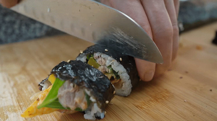 80만-한식유튜버의-요리짤.gif-5-이미지