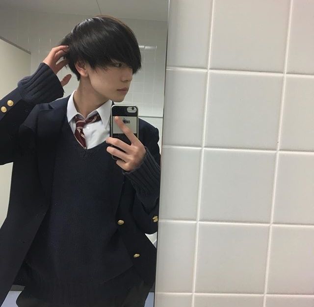 고등학교시절-3년-내내-학교-미남-대회에서-우승했었다는-일본-연예인-7-이미지