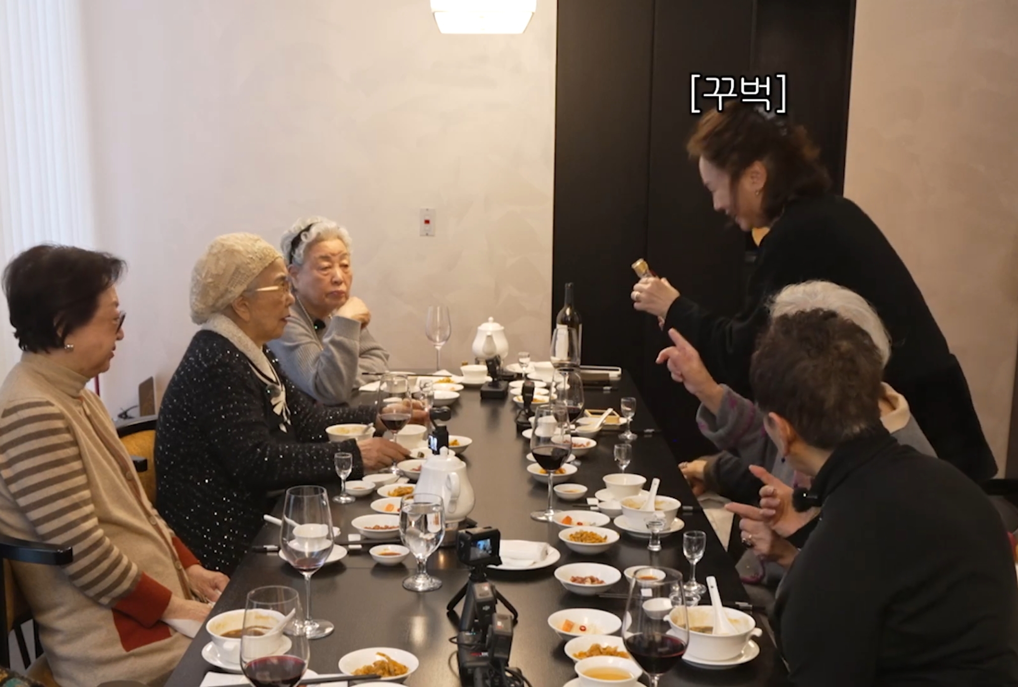 막내가-술-한잔씩-올리겠습니다-10-이미지