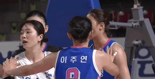 오늘-여농에서-나온-신경전.GIF-1-이미지