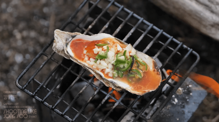 캠핑-숯불-석화구이.gif-4-이미지