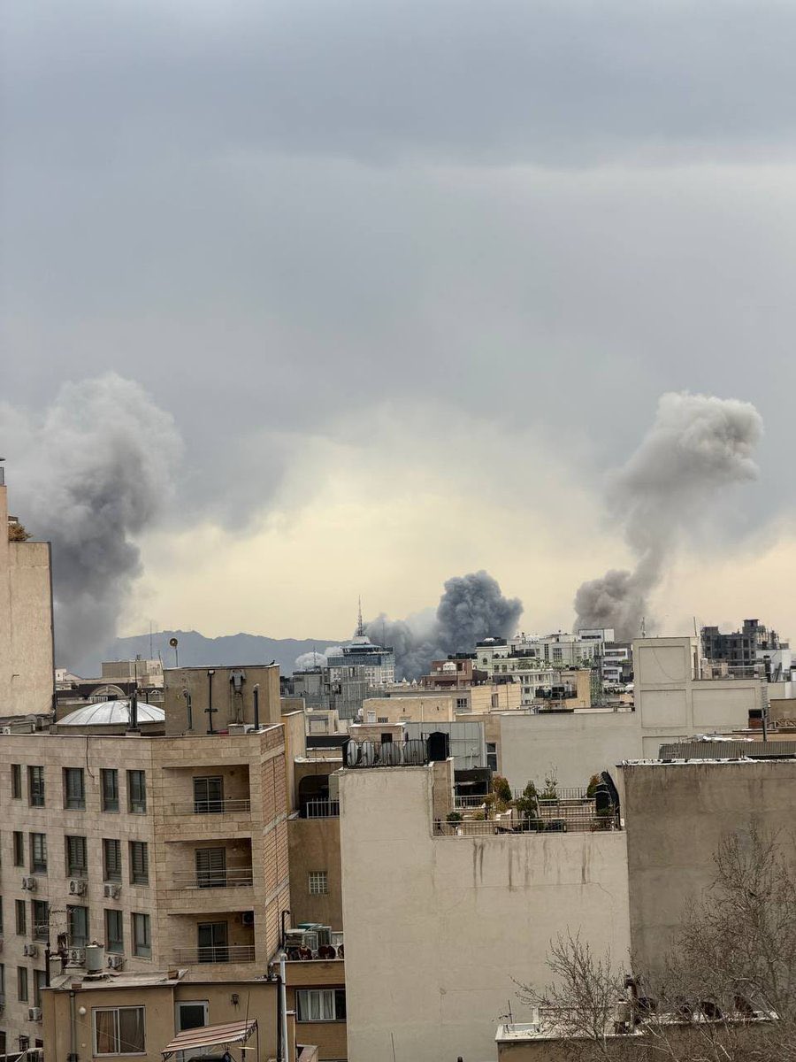 방금-전해진-이란-테헤란-공습-사진.jpg-6-이미지