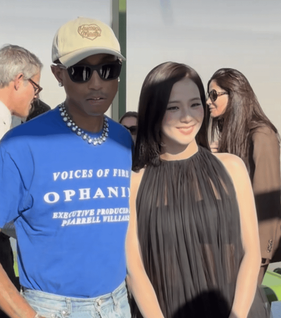 디올쇼에-참석한-블랙핑크-지수-8-이미지