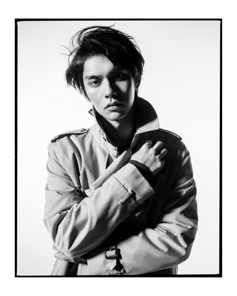 이상한-남자-보인다는-버버리-광고-6-이미지