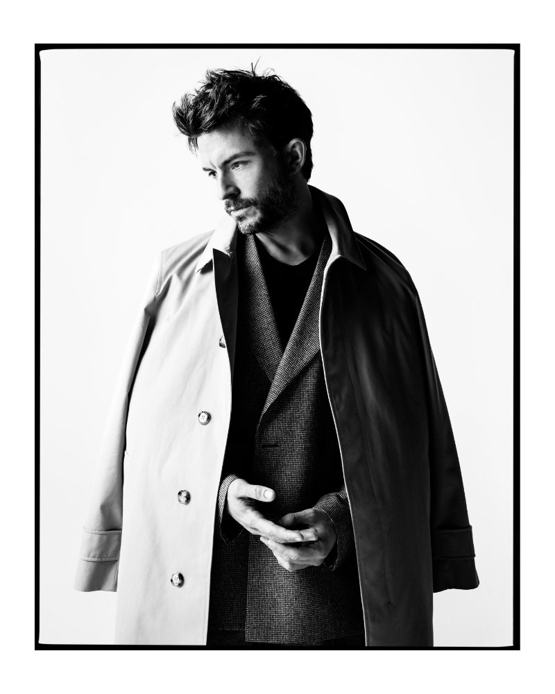 이상한-남자-보인다는-버버리-광고-7-이미지