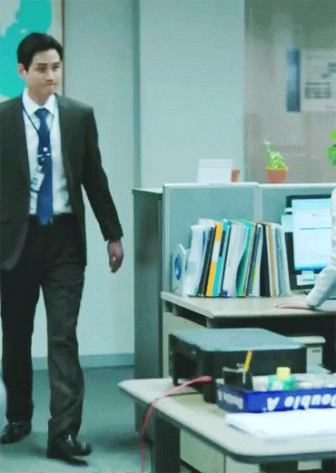 직장-생활하면서-이사람보다-잘생긴-직장인-본적-있다vs없다-4-이미지