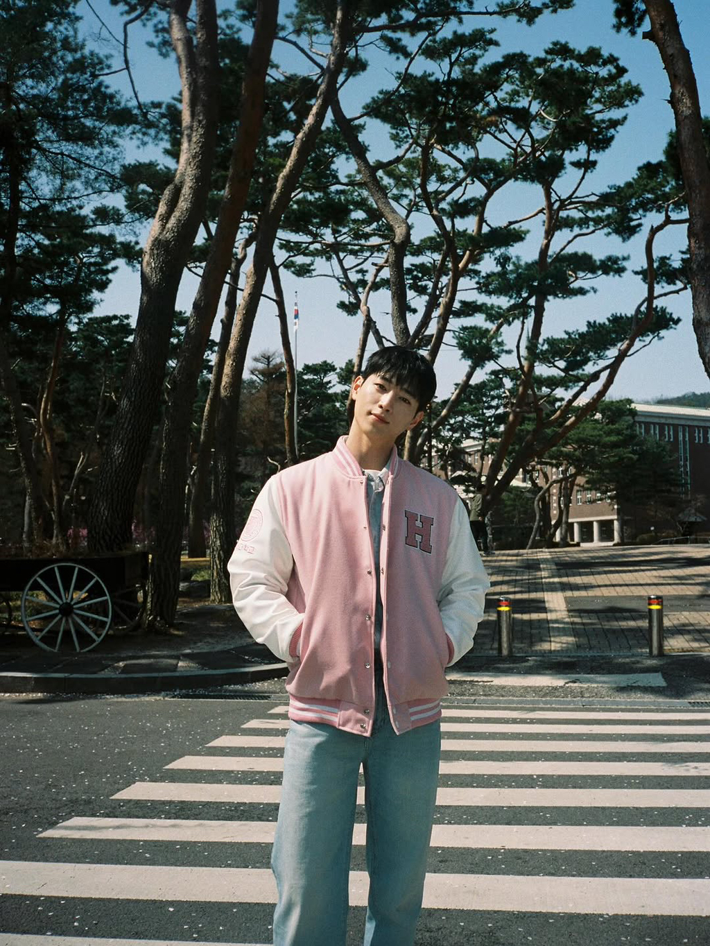 지수-인스타-속-월간남친-후보들-4-이미지